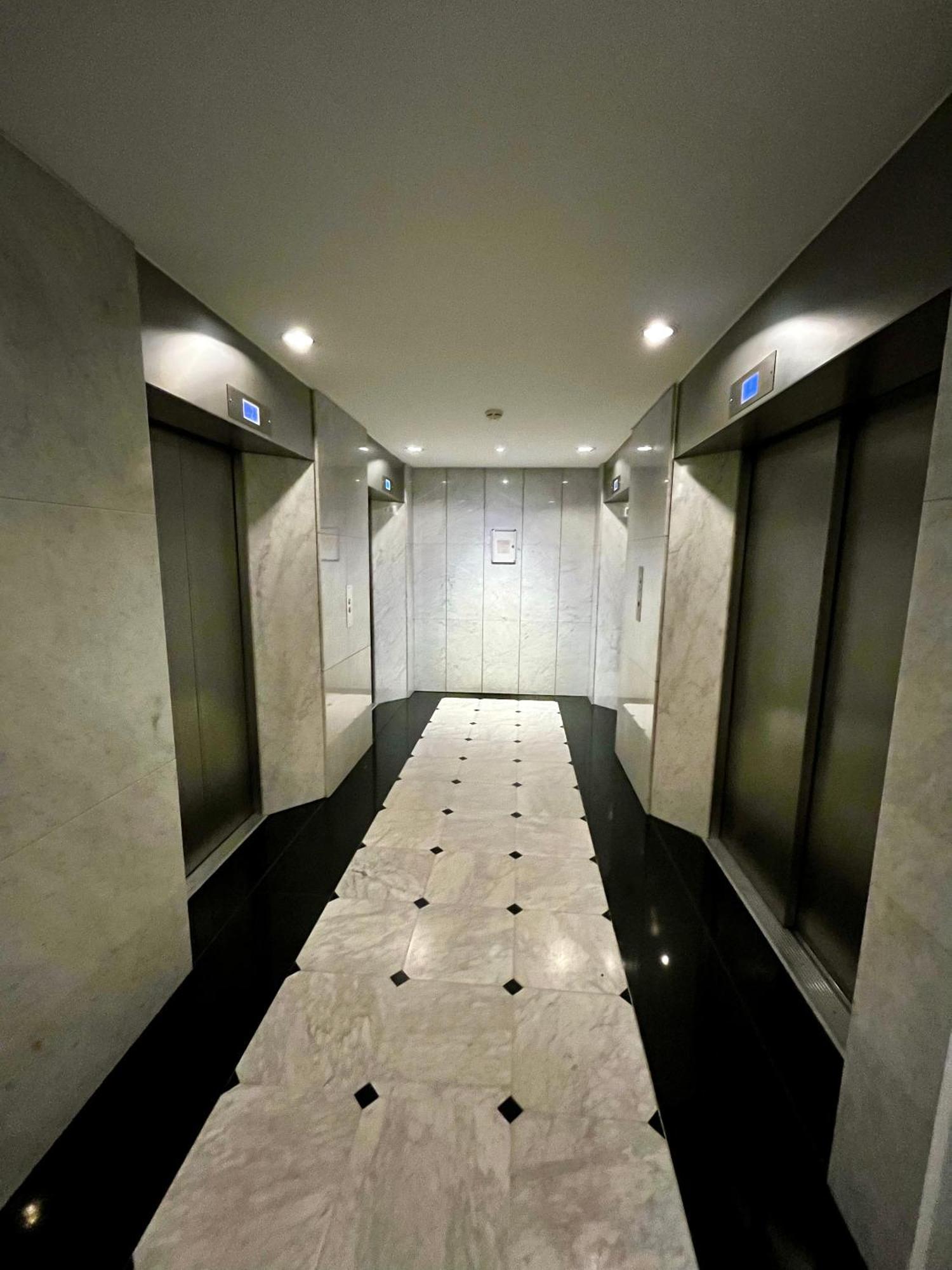 Big Apartment With Parking In Anvers Extérieur photo