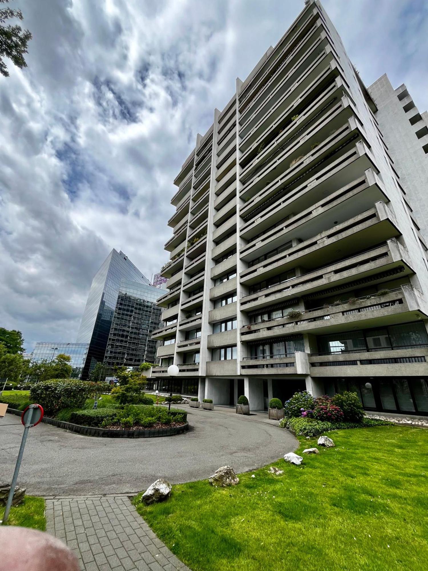Big Apartment With Parking In Anvers Extérieur photo