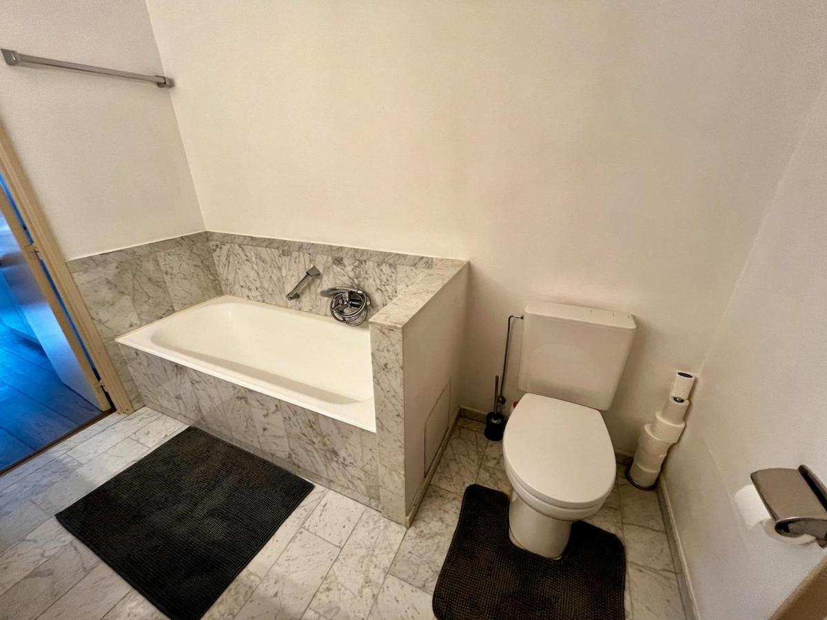 Big Apartment With Parking In Anvers Extérieur photo