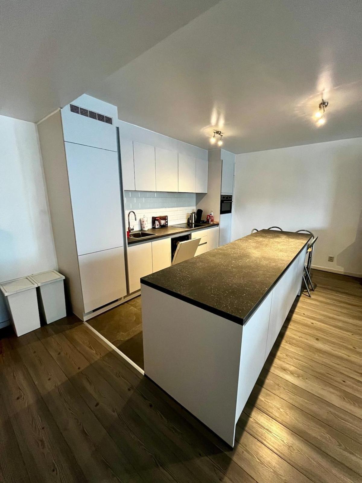 Big Apartment With Parking In Anvers Extérieur photo