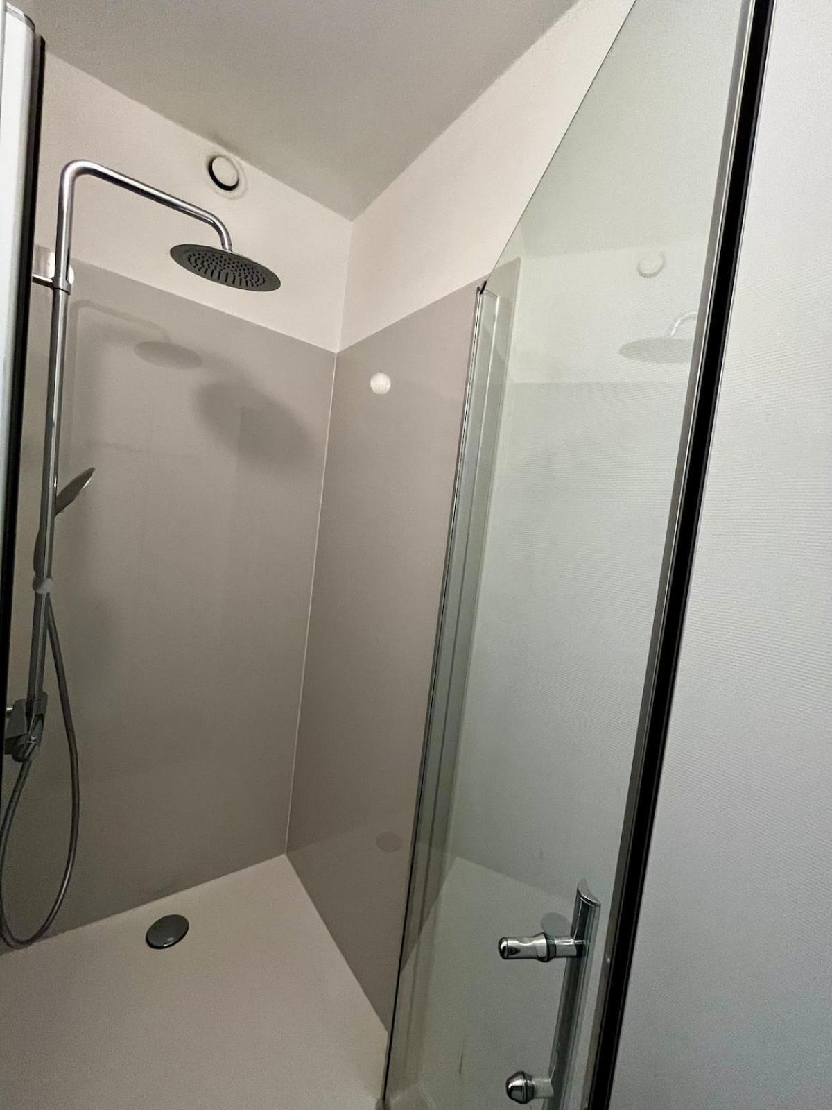 Big Apartment With Parking In Anvers Extérieur photo